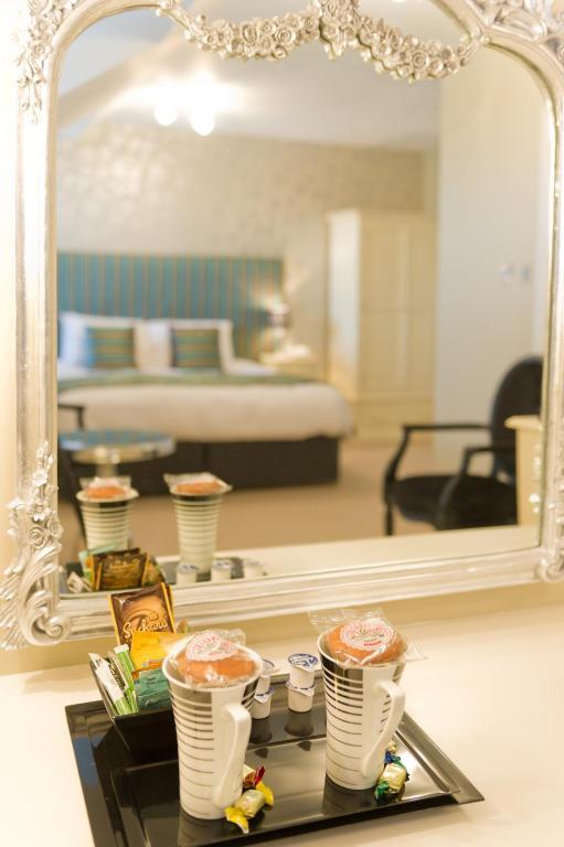 فندق ذا جرافتون مبيت وإفطار هاروغايت الغرفة الصورة A room at the hotel